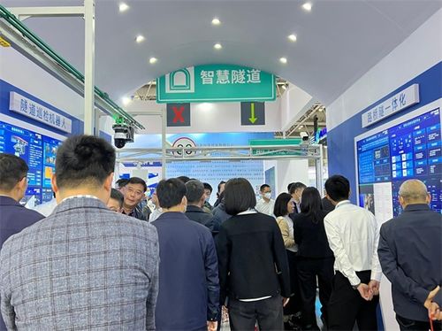 展會現場丨共赴一場思想與技術的交通盛宴，榮獲年度最佳產品獎